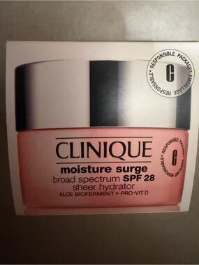Clinique Moisture Surge Sheer Hydrator Jar - Pink with Silver Cap